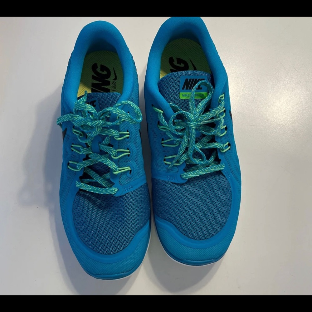 Nike running shoes, size 9, brand new!